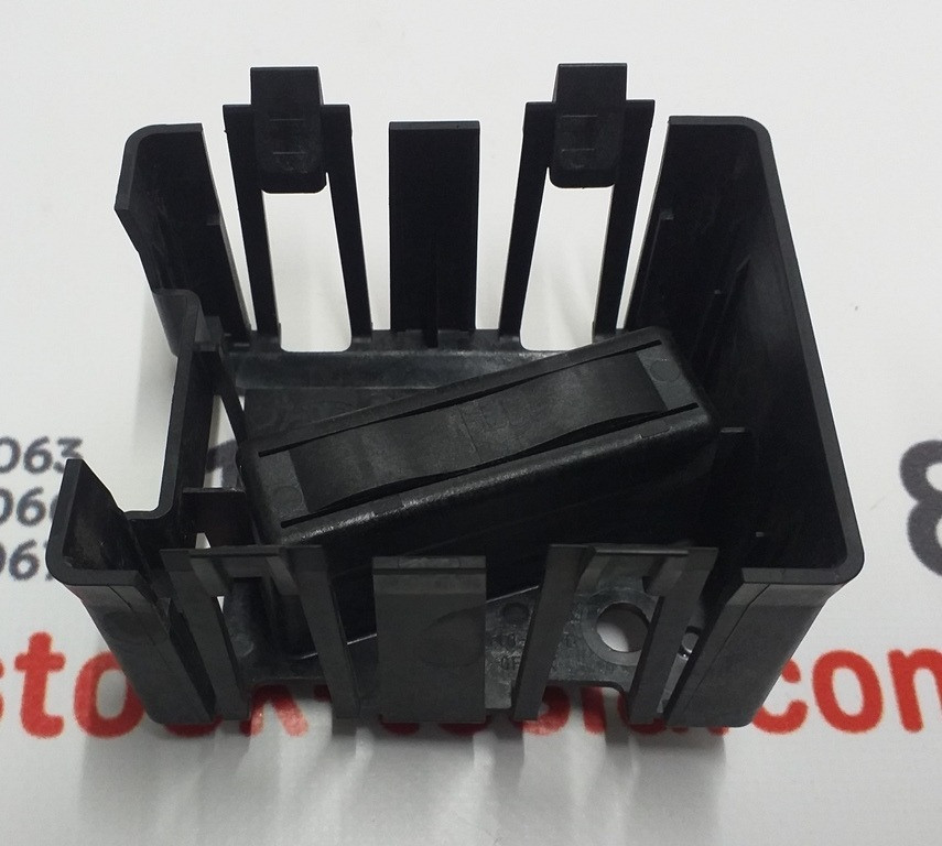 Кронштейн крепления радара NEW не оригинал Tesla model 3 1108648-00-E Киев - изображение 1