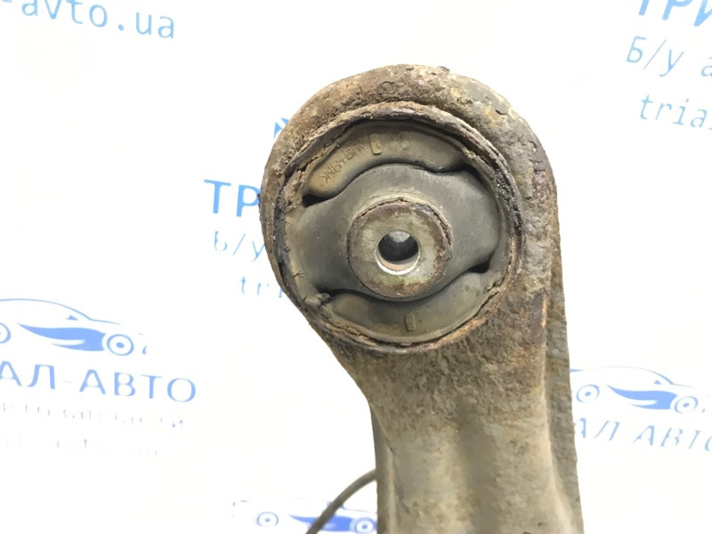 Рычаг задней подвески продольный правый Mitsubishi Lancer 9 1.6 БЕНЗИН 4G18 2003 (б/у) Киев - изображение 4