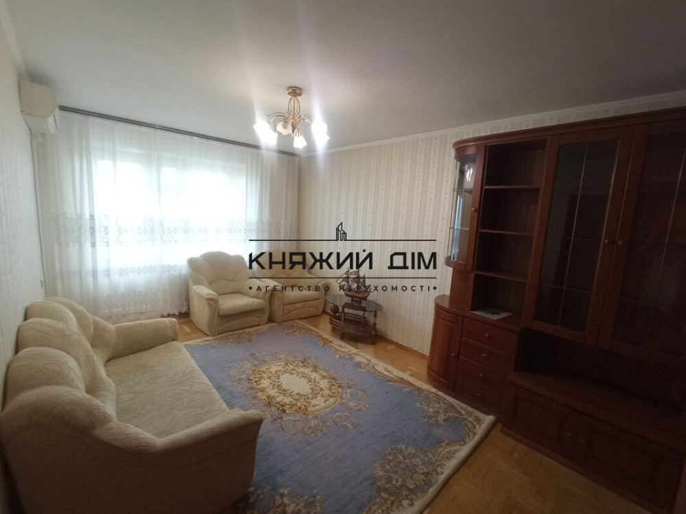 Продаж 3-кім. роздільної на Стадіонній. м. Вокзальна. код:21146547 Київ - зображення 1