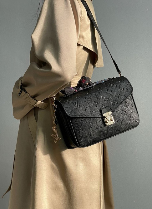 сумка с широким текстильным ремнем кроссбоди Louis Vuitton Pochette Metis New Black KS41 Київ - зображення 2