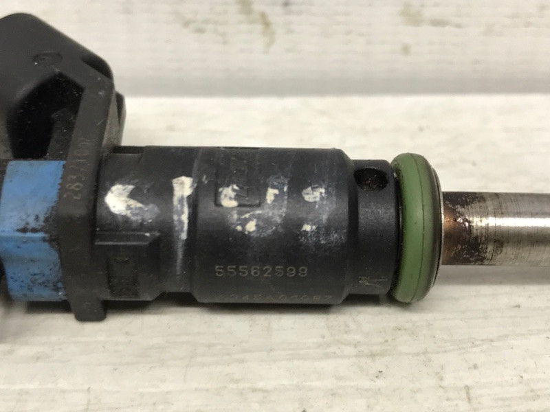 Форсунка топливная Chevrolet Cruze J300 1.6 F16D4 2009 (б/у) Київ - зображення 3