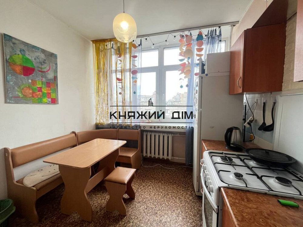Оренда 3 кімнатної квартири по бул. Лесі Українки 24 Метро Печерська, Код об'єкта: 11204604 Киев - изображение 1