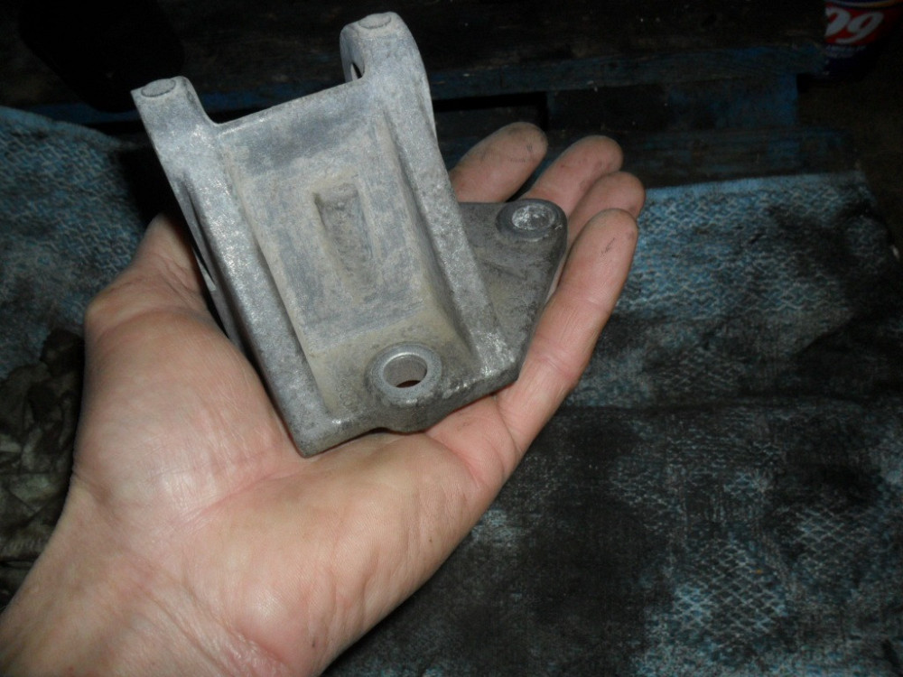 Mazda FS0118371A, Кронштейн генератора Мазда Премасі, FP, FS, оригінал Винница - изображение 10