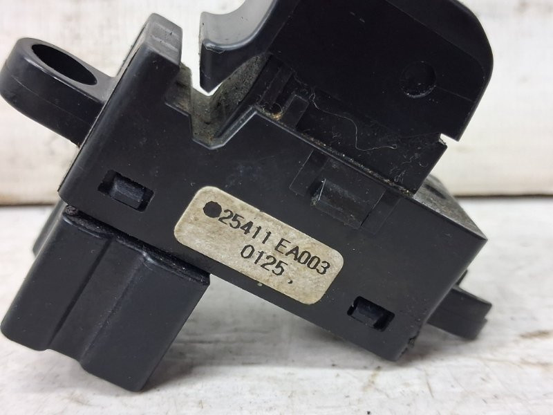 Кнопка стеклоподъемника Nissan Pathfinder R51 2.5 DIESEL YD25DDTI 2004 (б/у) Київ - зображення 3