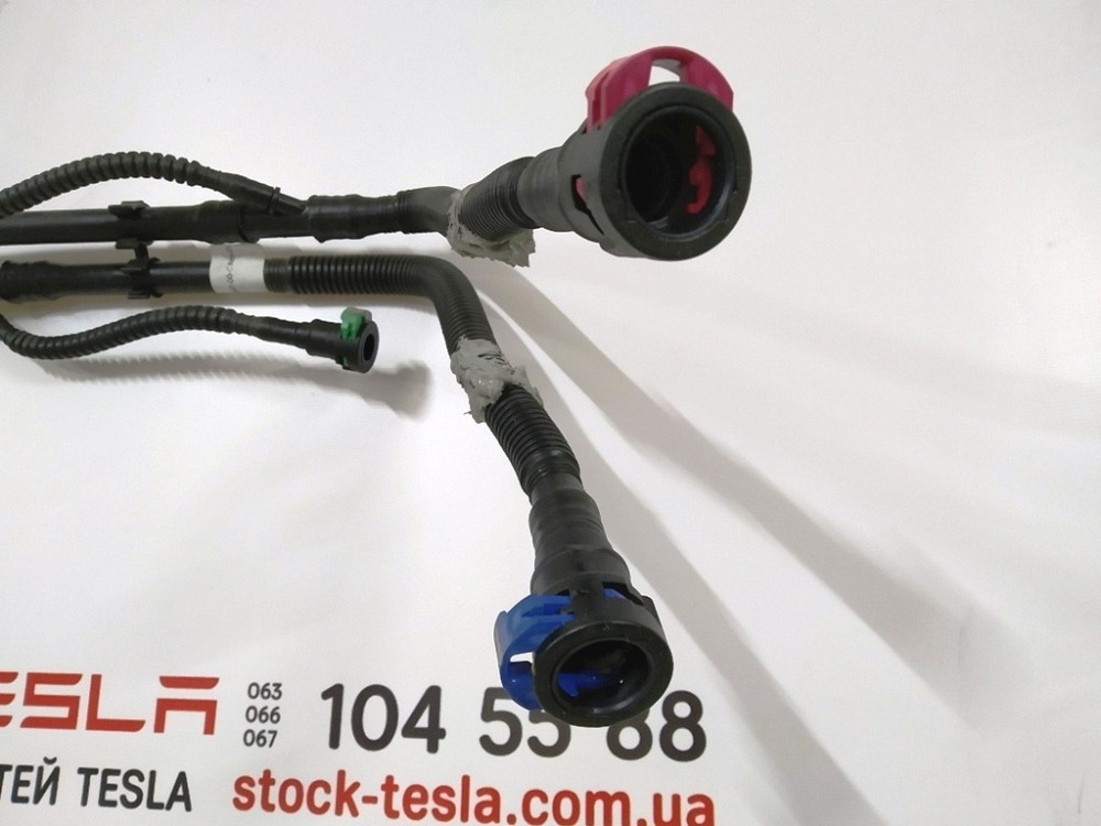 Патрубок системы терморегулинования батареи левый Tesla model S, model S REST 1002047-00-C Киев - изображение 2