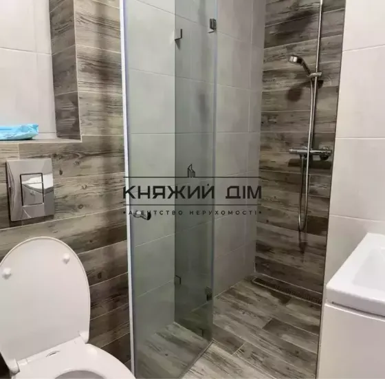 Пропонується в оренду 3-х кімнатна квартира , метро Вокзальна 13 хв пішки ,код 11204813 Київ