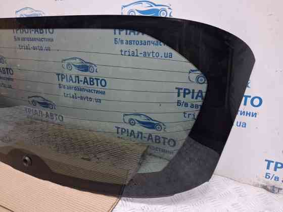 Стекло крышки багажника Nissan Juke F15 1.6 TURBO 2010 (б/у) Киев
