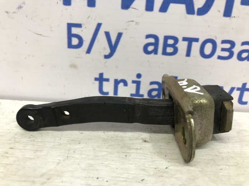 Ограничитель двери передний правый Mitsubishi Pajero Sport K9 2.5 DIESEL 4D56 1996 (б/у) Киев - изображение 1