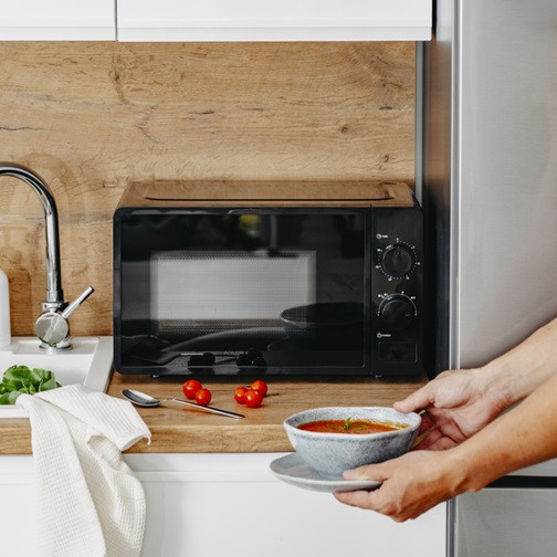 Микроволновая печь Adler AD 6206 20 л черная Київ - зображення 2