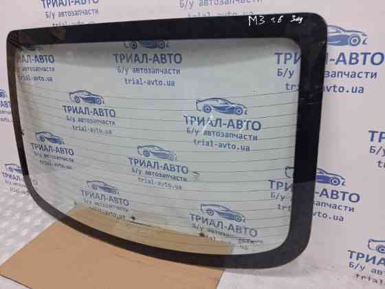Стекло в кузов заднее Mazda 3 BK 1.6 БЕНЗИН Z6 2003 (б/у) Київ