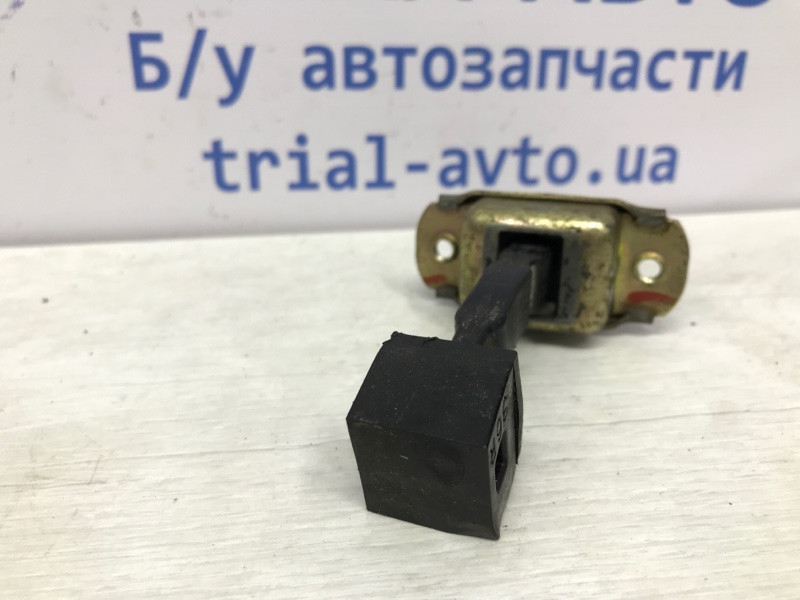 Ограничитель двери задний левый Mitsubishi Outlander CU 2.4 БЕНЗИН 4G69 2003 (б/у) Київ - зображення 3