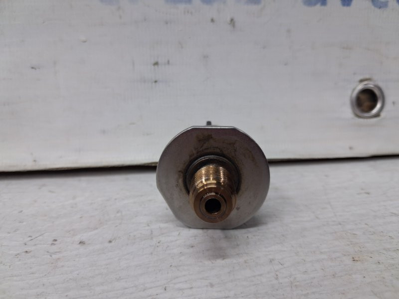 Датчик давления топлива в рейке Mitsubishi L200 KB 2.5 DIESEL 4D56 2006 (б/у) Киев - изображение 3