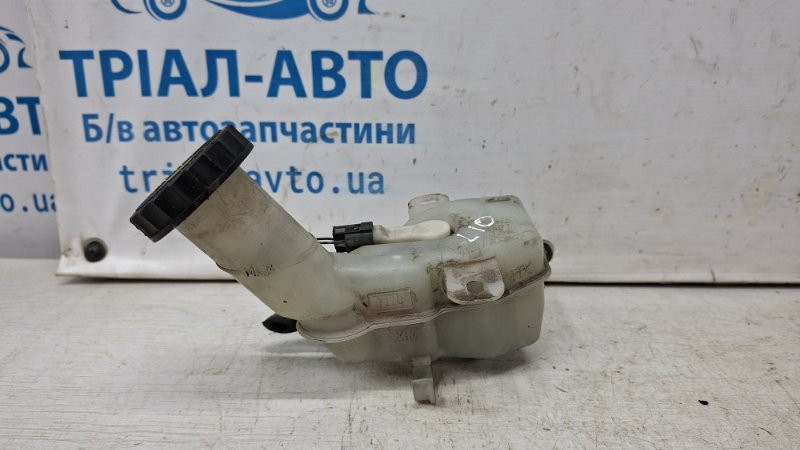 Бачок главного тормозного цилиндра Mitsubishi Lancer 10 2.0 БЕНЗИН 4B11 2007 (б/у) Киев - изображение 1