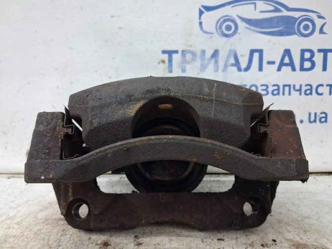 Суппорт передний правый Nissan Qashqai J10 2.0 БЕНЗИН MR20DE 2006 (б/у) Киев - изображение 2