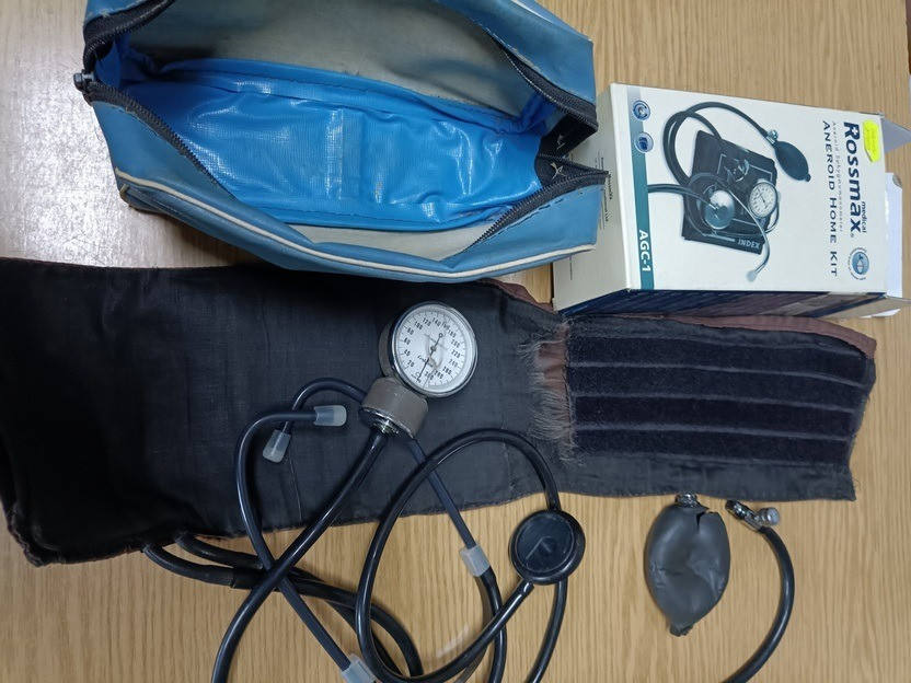 Тонометр Rossmax AGС-1 механічний. Непрацездатний. Мукачеве - зображення 1