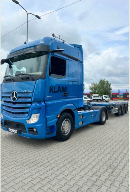 Водій на тягач з напівпричепом — міжнародні рейси, Польща Дніпро - зображення 1