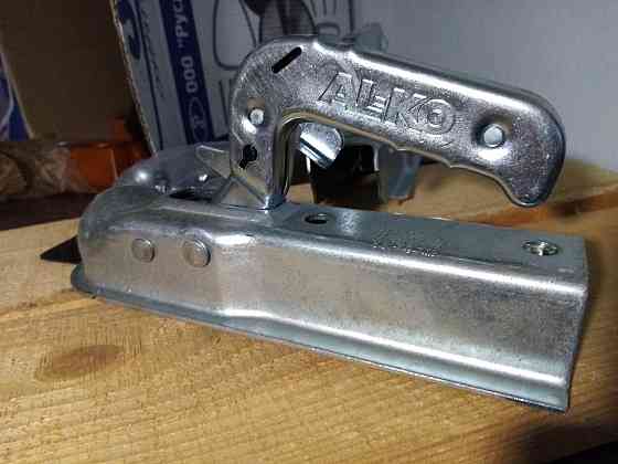 Зчіпний замок причепа  на дишло квадратне 40 мм Баришівка