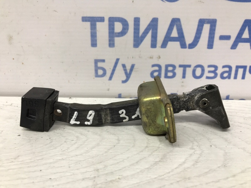 Ограничитель двери задний правый Mitsubishi Lancer 2003-2009 MR473583 (Арт. 55794) Киев - изображение 1