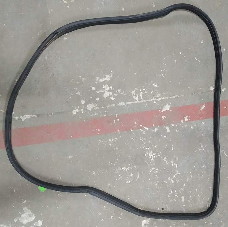 Уплотнитель проема двери передней правой Tesla model X 1459237-00-E Київ - зображення 1