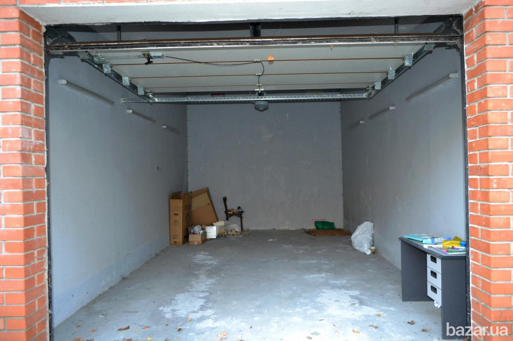 Гараж Крещатик + Прорезная Киев центр возле Майдана Незалежности Київ - зображення 7
