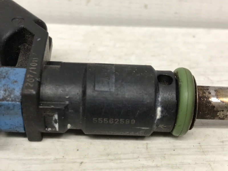 Форсунка топливная Chevrolet Cruze J300 1.6 F16D4 2009 (б/у) Київ - зображення 3