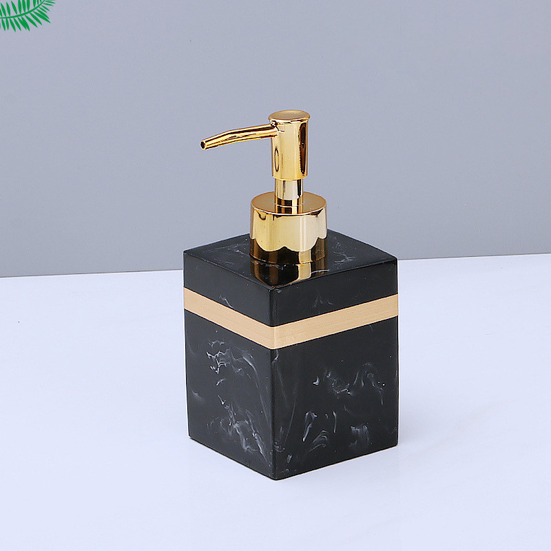 Дозатор для рідкого мила Мармур 11763 7х7х16 см 250 мл чорний Київ - зображення 1