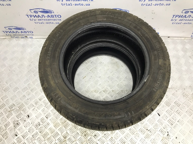 Шины 2шт r17 (б/у) Киев - изображение 2