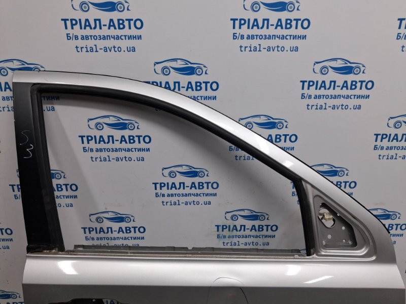 Дверь передняя правая Kia Sorento BL 2.5 DIESEL D4CB 2002 (б/у) Київ - зображення 3