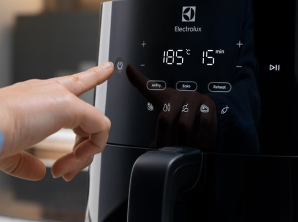 Аэрогриль Electrolux EAF3B 1350 Вт Київ - зображення 3