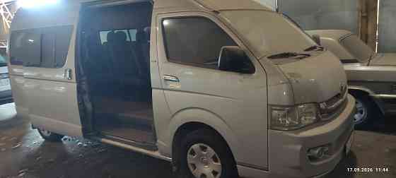 Продаж мікроавтобусу Toyota Hiace Кам'янське (Дніпродзержинськ)