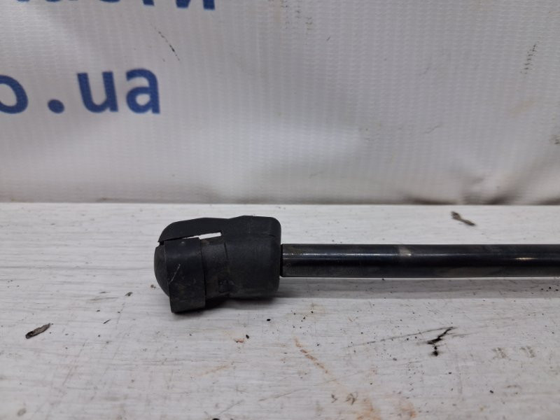 Амортизатор крышки багажника Toyota Avensis 2002-2010 6896009261 (Арт. 78406) Київ - зображення 2
