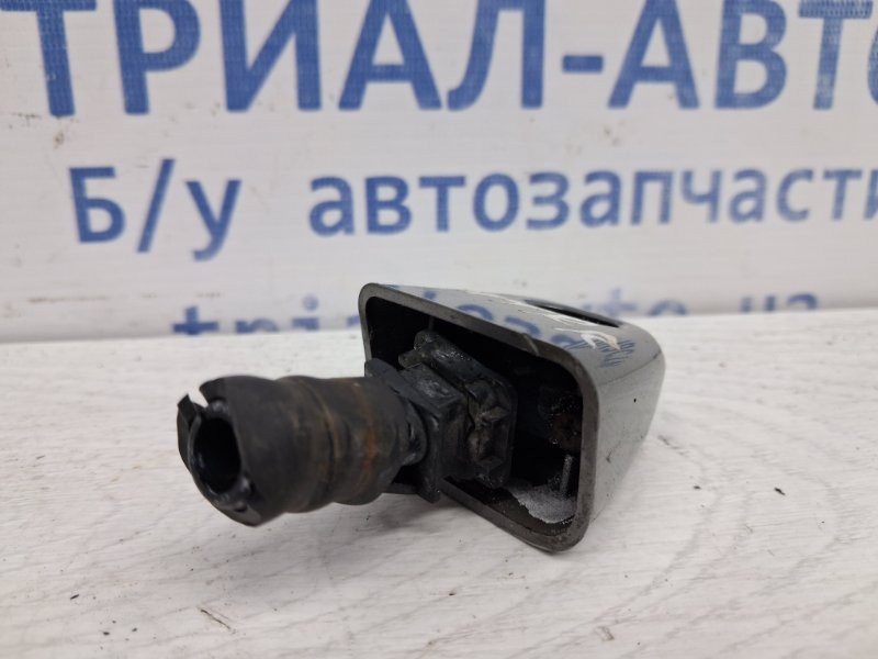 Омыватель фары правый Nissan X-Trail T31 2.0 DIESEL M9R 2007 (б/у) Киев - изображение 3