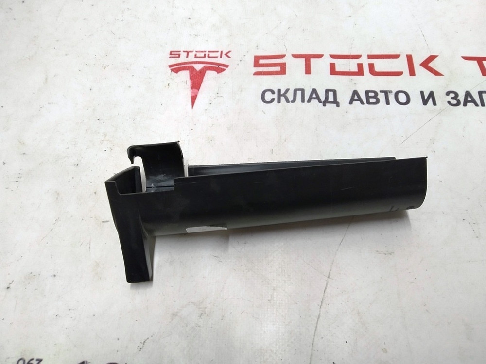 1Накладка пласт. подъемной пружины передняя двери зад. лев./задняя двери зад. прав. Tesla model X 10 Київ - зображення 1