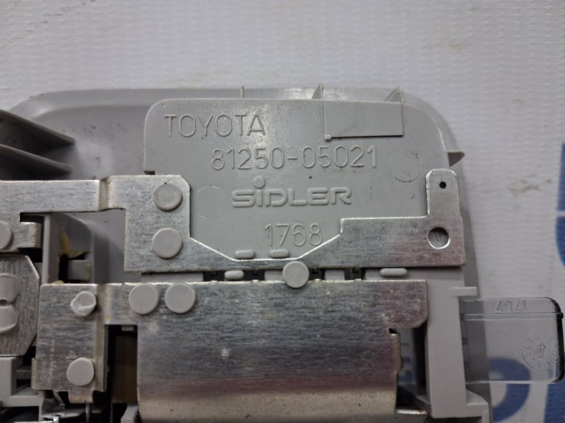 Плафон задний Toyota Avensis T25 2.0 DIESEL 1ADFTV 2002 (б/у) Київ - зображення 4
