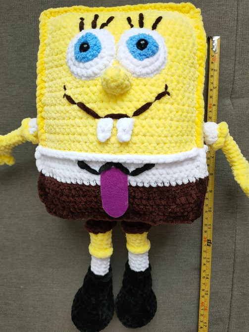 Губка Боб квадратні штани іграшка в'язана ручна робота квадрат 24х20 Нововолинськ - зображення 3