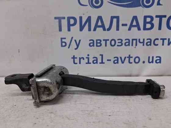 Ограничитель двери задний правый Jeep Cherokee 2013-2019 68103032AB (Арт. 78073) Київ