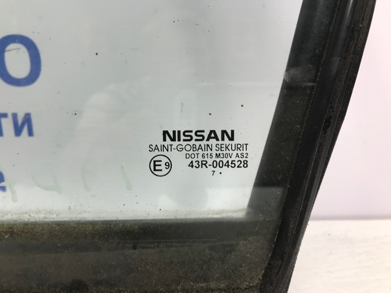 Стекло двери задней левой (форточка) Nissan Tiida C11 1.6 БЕНЗИН HR16 2004 (б/у) Киев - изображение 2