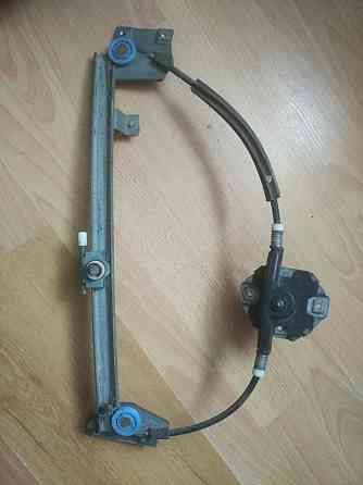 Склопідйомник скла 443839400 задньої правої двері Ауді-100 Вінниця