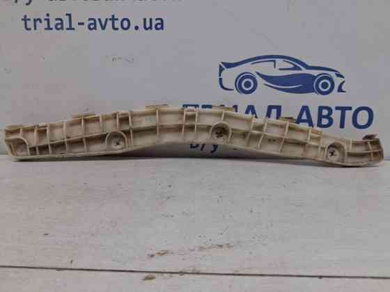 Кронштейн бампера задний правый Mitsubishi Pajero Wagon 4 3.2 ДИЗЕЛЬ 4M41 2006 (б/у) Київ