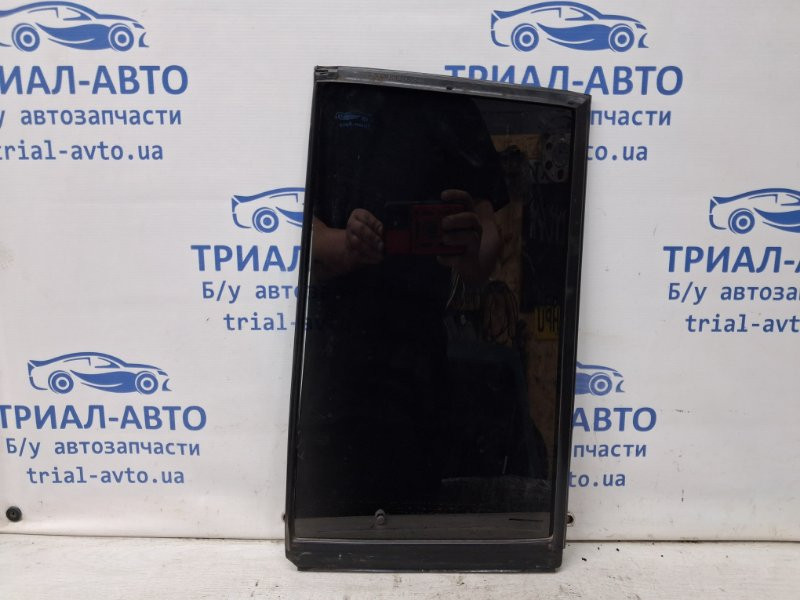 Стекло двери задней правой (форточка) Mitsubishi Pajero Wagon 3 3.2 ДИЗЕЛЬ 4M41 1999 (б/у) Київ - зображення 2