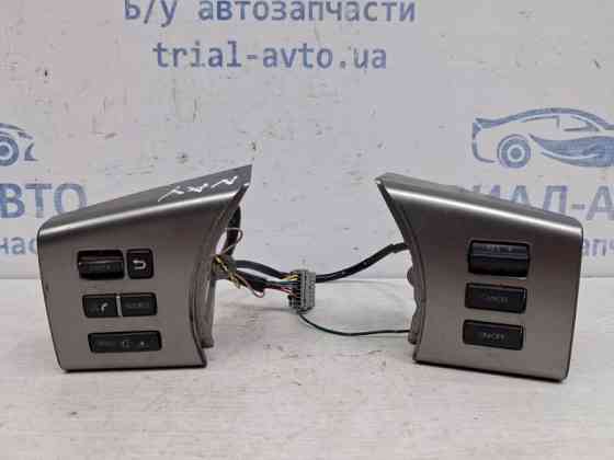 Кнопки руля Nissan Navara D40 2.5 DIESEL YD25DDTI 2004 (б/у) Киев
