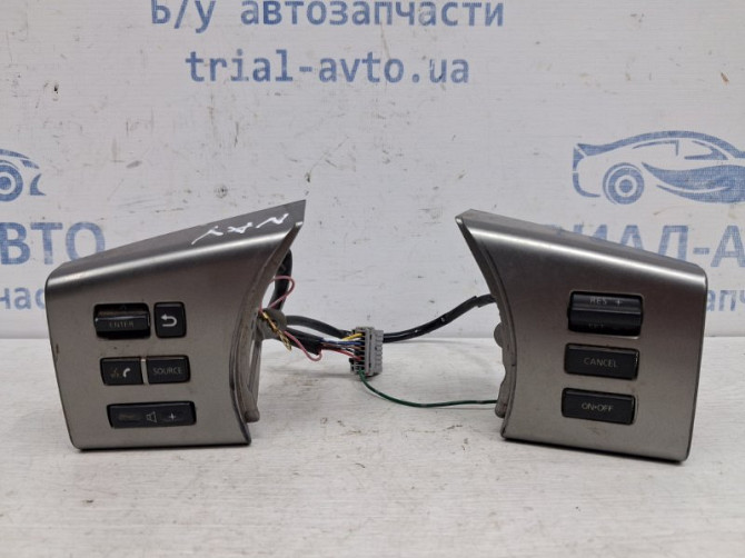Кнопки руля Nissan Navara D40 2.5 DIESEL YD25DDTI 2004 (б/у) Киев - изображение 1