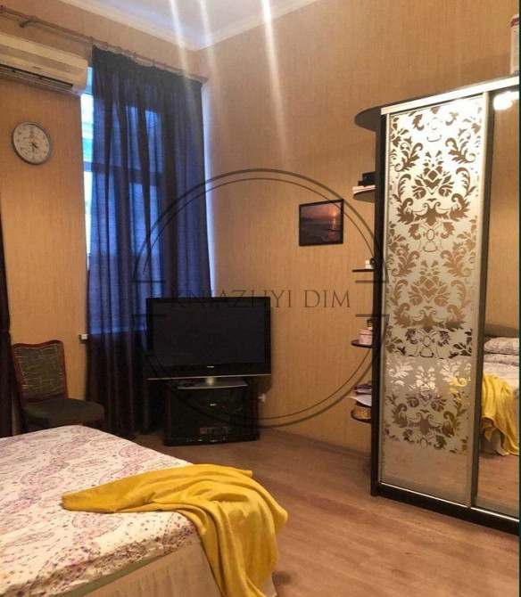 Продаж 2 - кімнатної квартири в історичному центрі столиці метро Золоті Ворота Код: 21146287 Киев - изображение 2