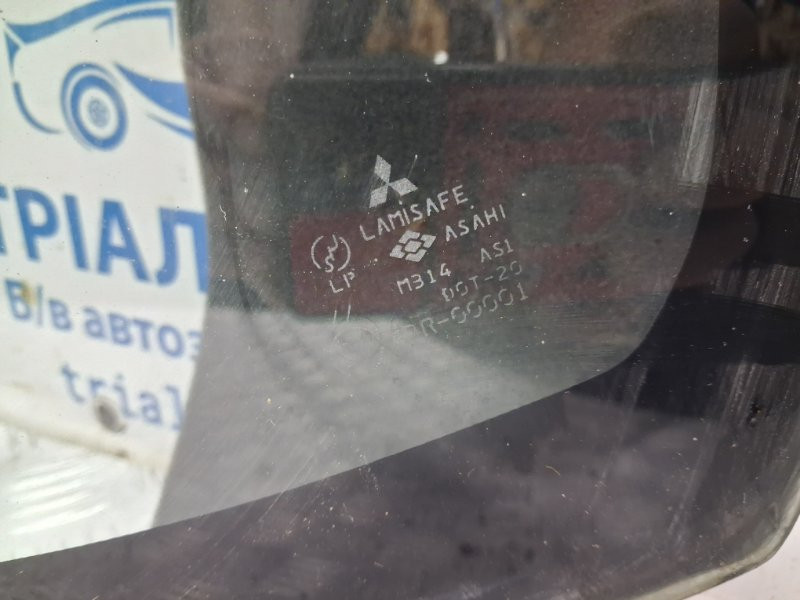 Стекло лобовое Mitsubishi Pajero Sport K9 2.5 DIESEL 4D56 1996 (б/у) Київ - зображення 4
