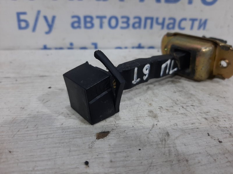 Ограничитель двери передний левый Mitsubishi Lancer 9 1.6 БЕНЗИН 4G18 2003 (б/у) Киев - изображение 3