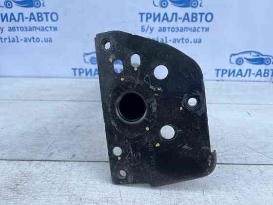 Кронштейн усилителя переднего бампера Jeep Compass MP 2.4 БЕНЗИН EDE 2016 лев. (б/у) Киев