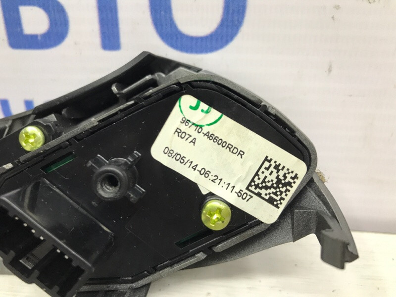 Кнопки руля Hyundai I30 GD 1.6 DIESEL D4FB 2011 (б/у) Київ - зображення 4