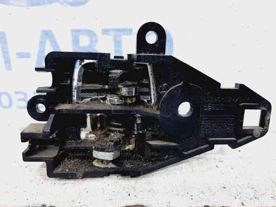 Ручка двери внутренняя правая Mitsubishi L200 KB 2.5 ДИЗЕЛЬ 4D56U 2006 (б/у) Київ