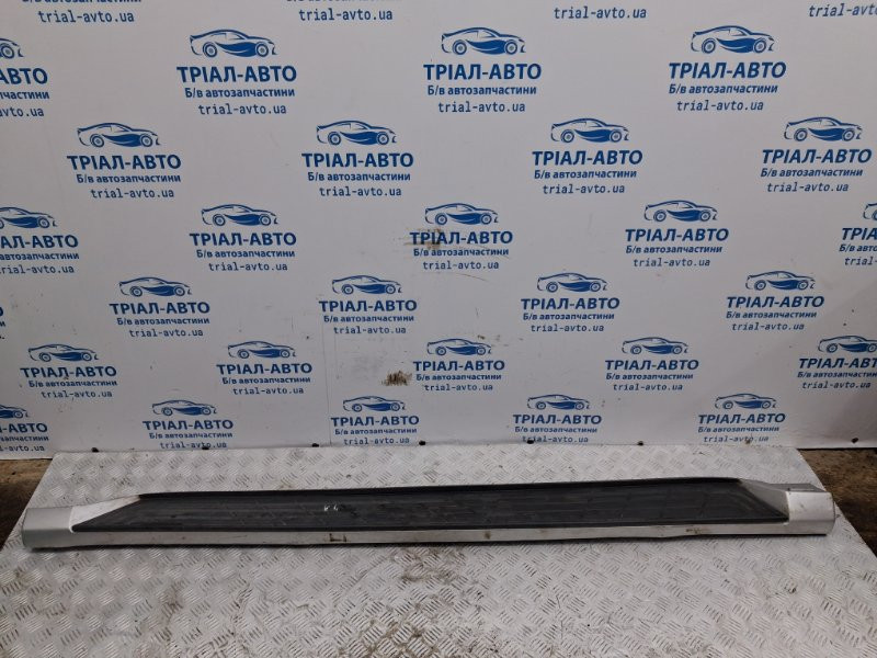 Накладка на подножку Mitsubishi Pajero Wagon 4 3.2 ДИЗЕЛЬ 4M41 2006 лев. (б/у) Киев - изображение 1