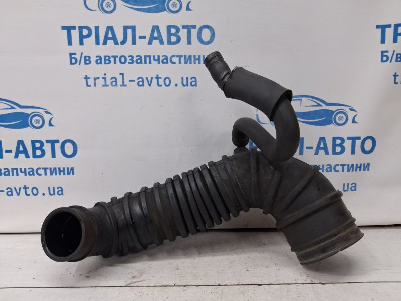 Патрубок воздушного фильтра Mitsubishi Pajero Wagon 3 3.2 ДИЗЕЛЬ 4M41 1999 (б/у) Київ - зображення 3